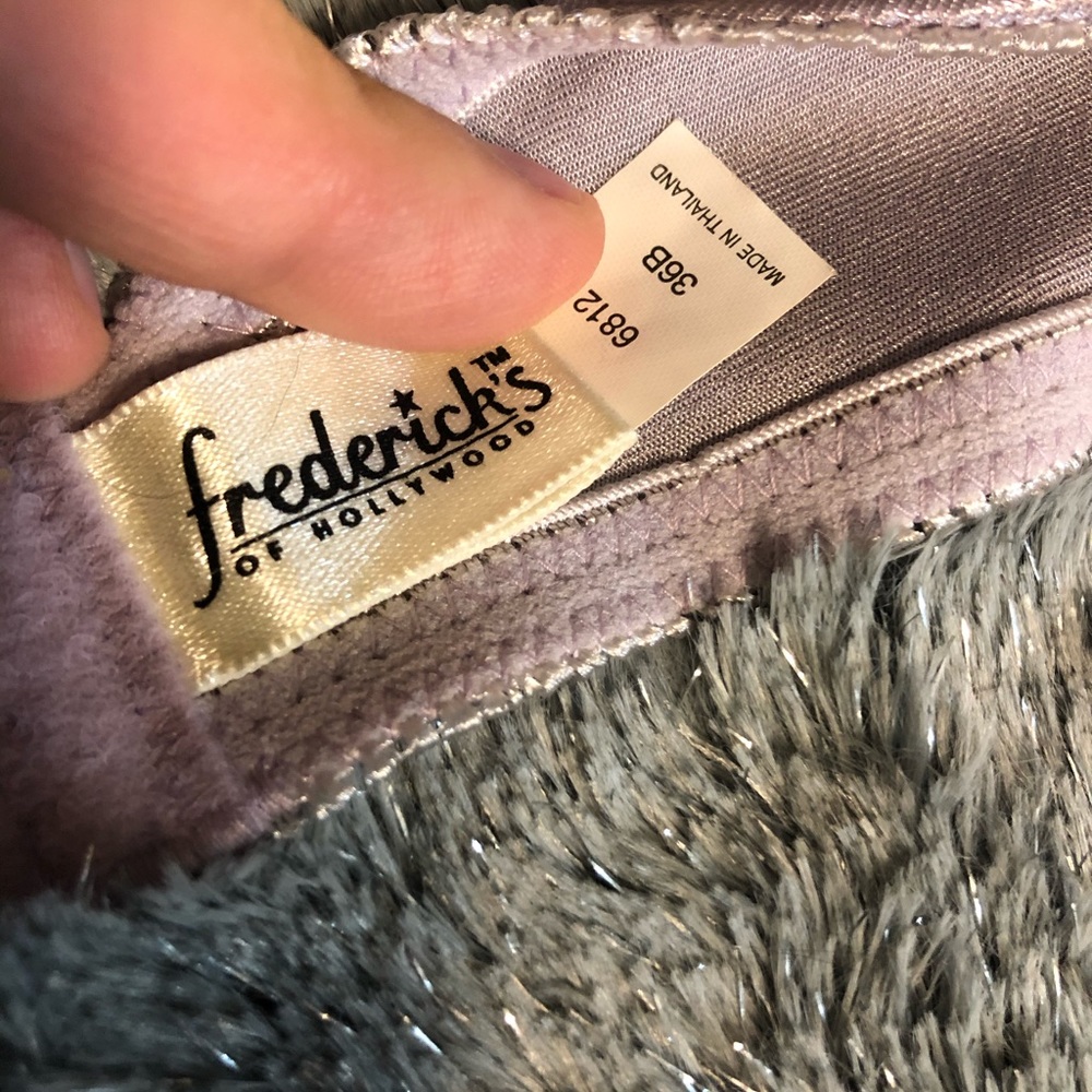 Frederick’s of Hollywood fun, jingly bra size 36B - Picture 4 of 8